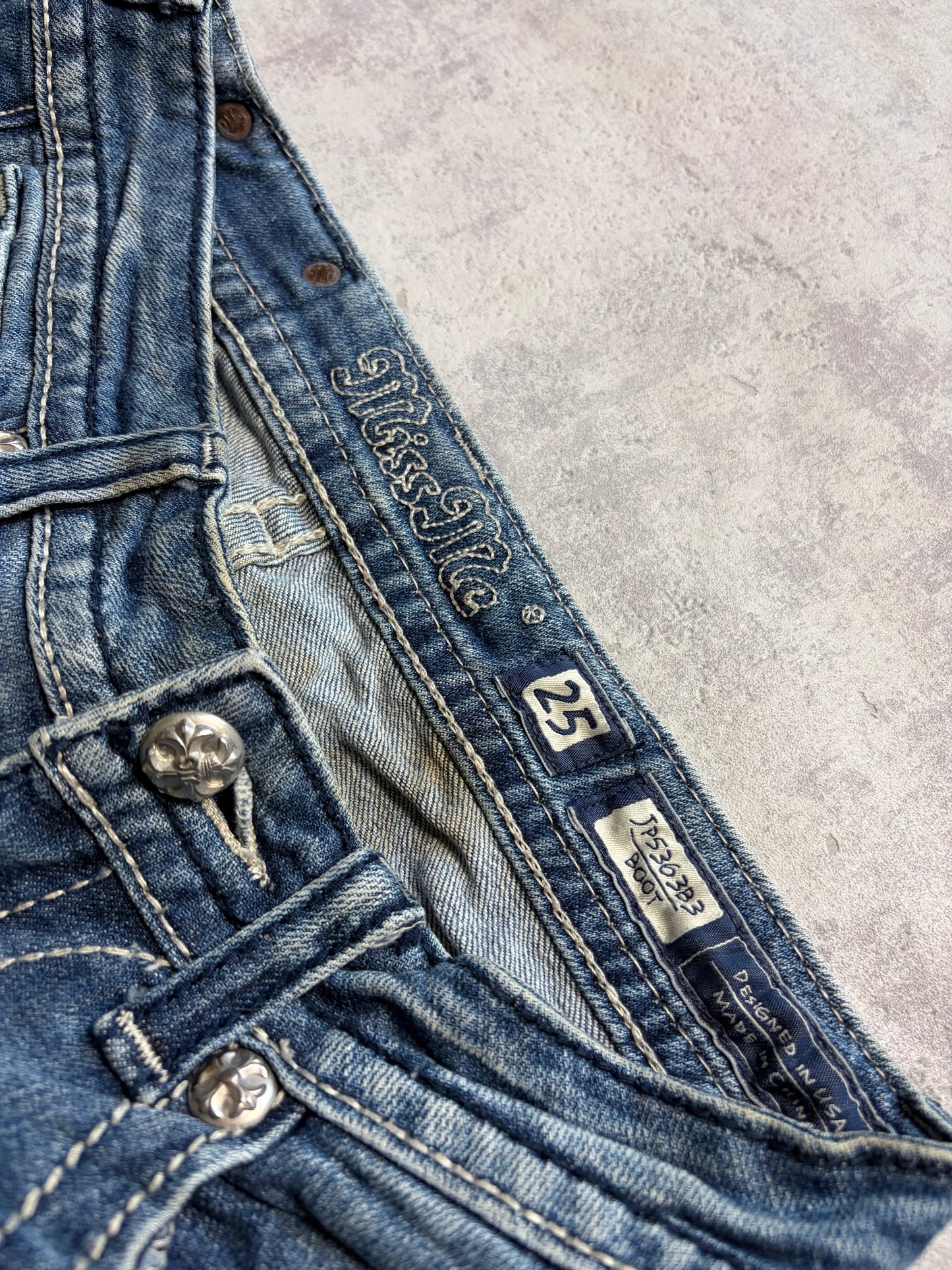 Miss Me Y2K Low Waist Embroidery Bootcut Slim Jeans (XS/S)