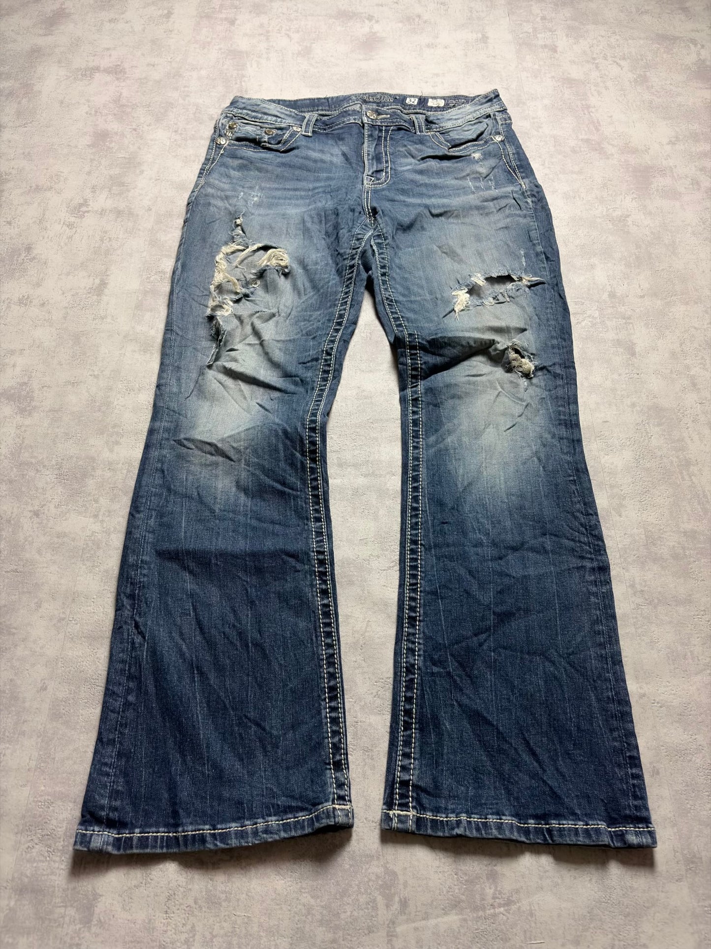 Miss Me Y2K Low Waist Embroidery Ripped Bootcut Jeans (M)