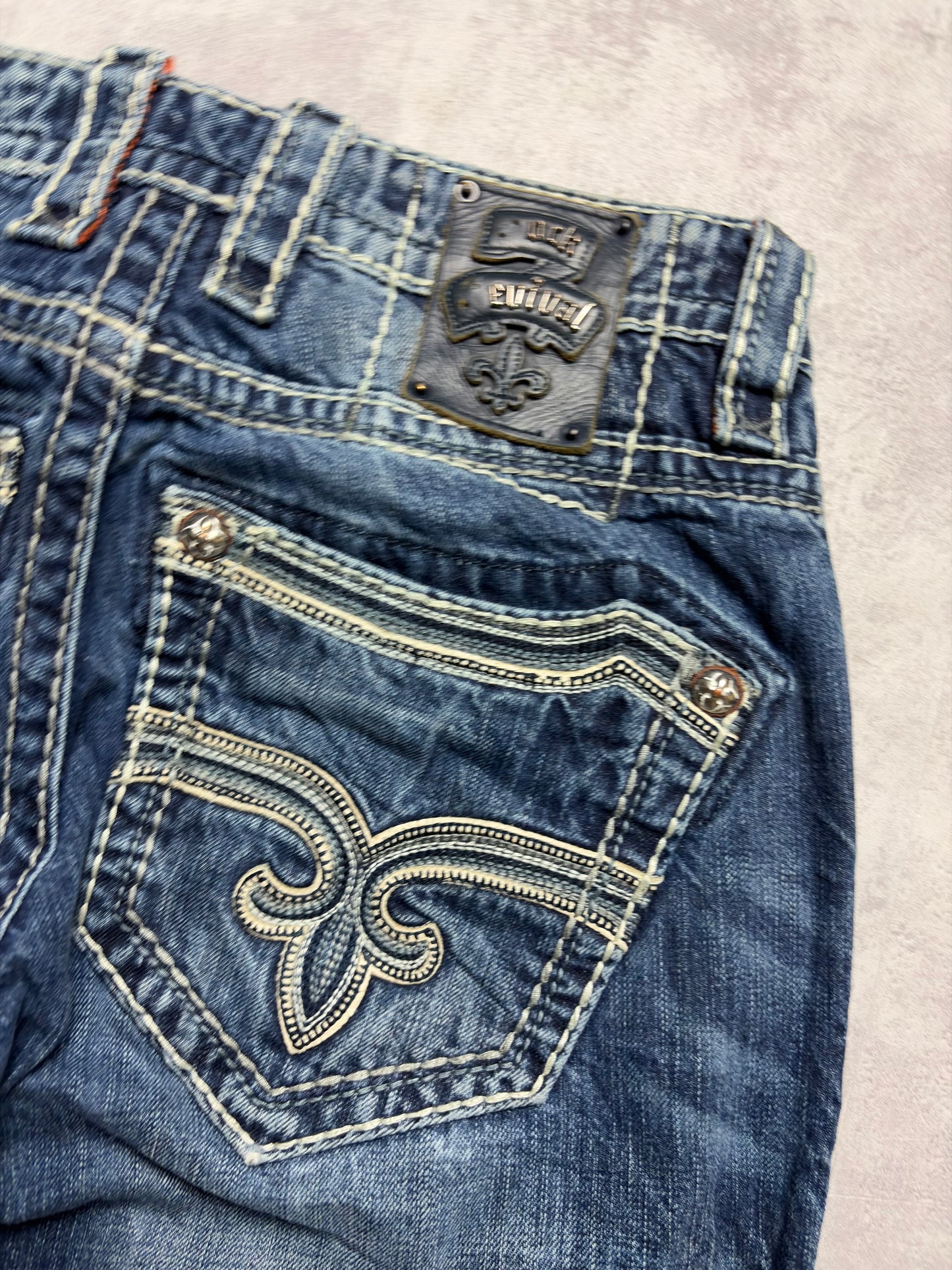Vintage Rock Revival Calden Straight Fit Jeans (M)