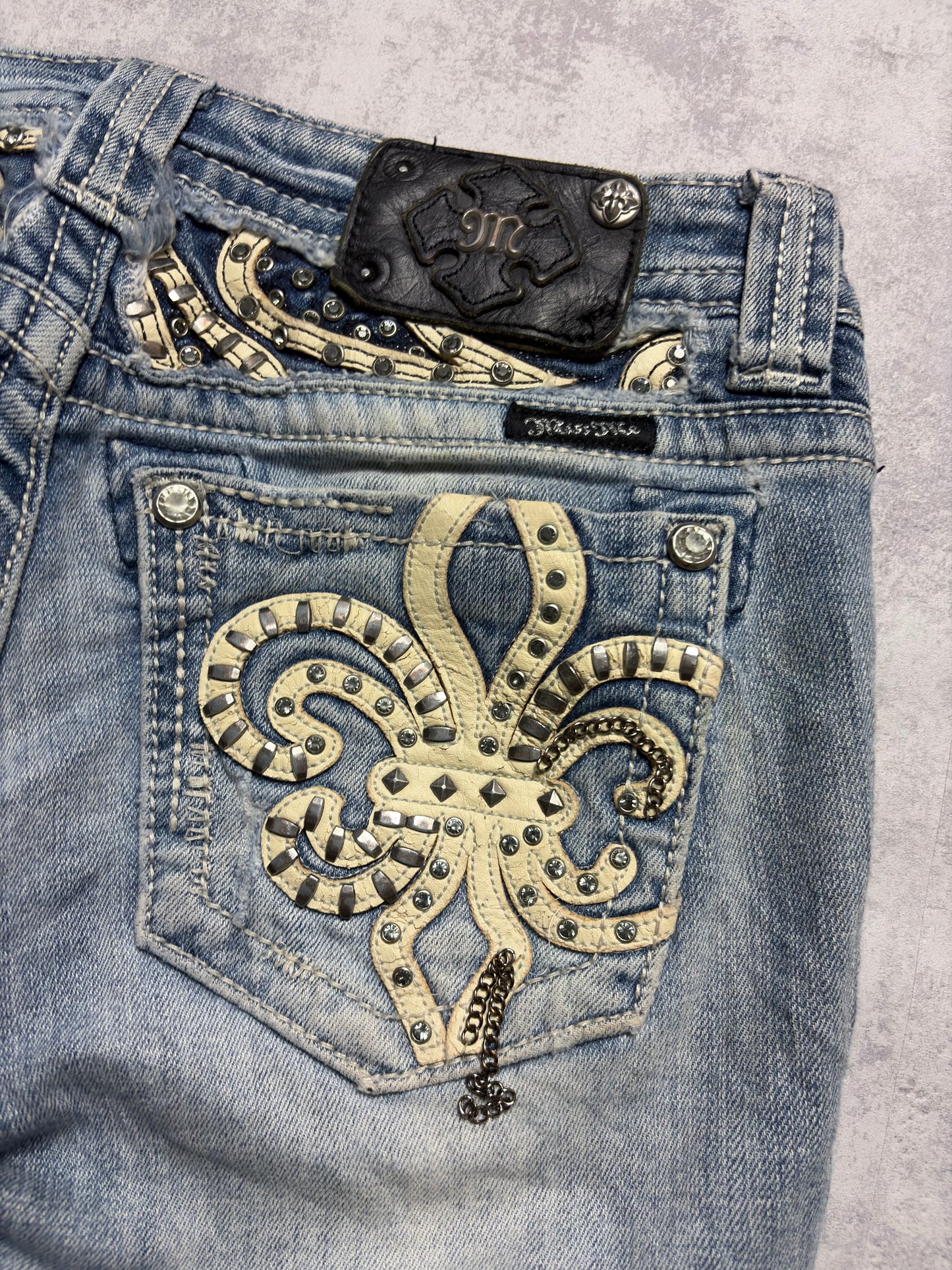 Miss Me Y2K Low Waist Embroidery Bootcut Jeans (XS/S)