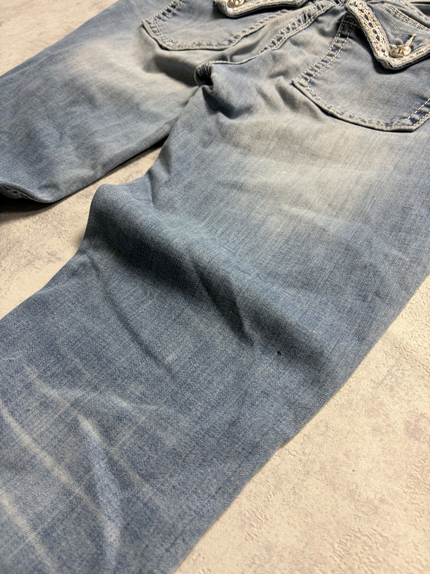 Miss Me Y2K Embroidery Ripped Bootcut Jeans (M)